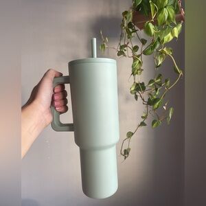 Simple Modern Trek 40oz
